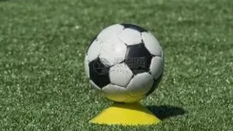 《曼联旧将奥纳纳渴望重返梦剧场，誓夺首发之位，若未果或转战英超新东家》